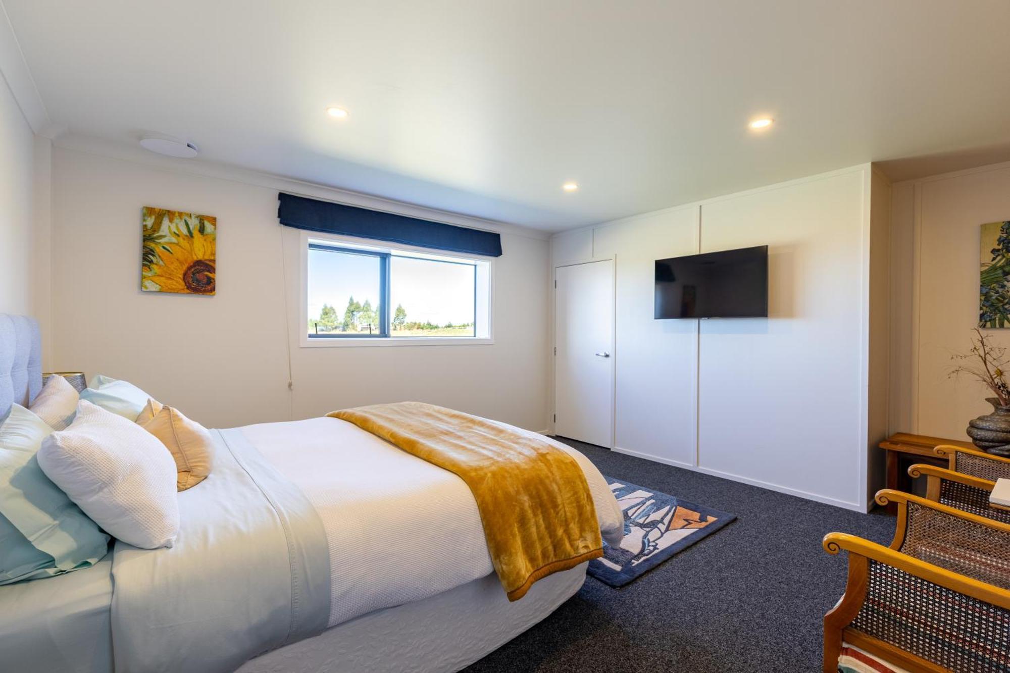 Hilltop Whakaipo Estate Bed & Breakfast 5*